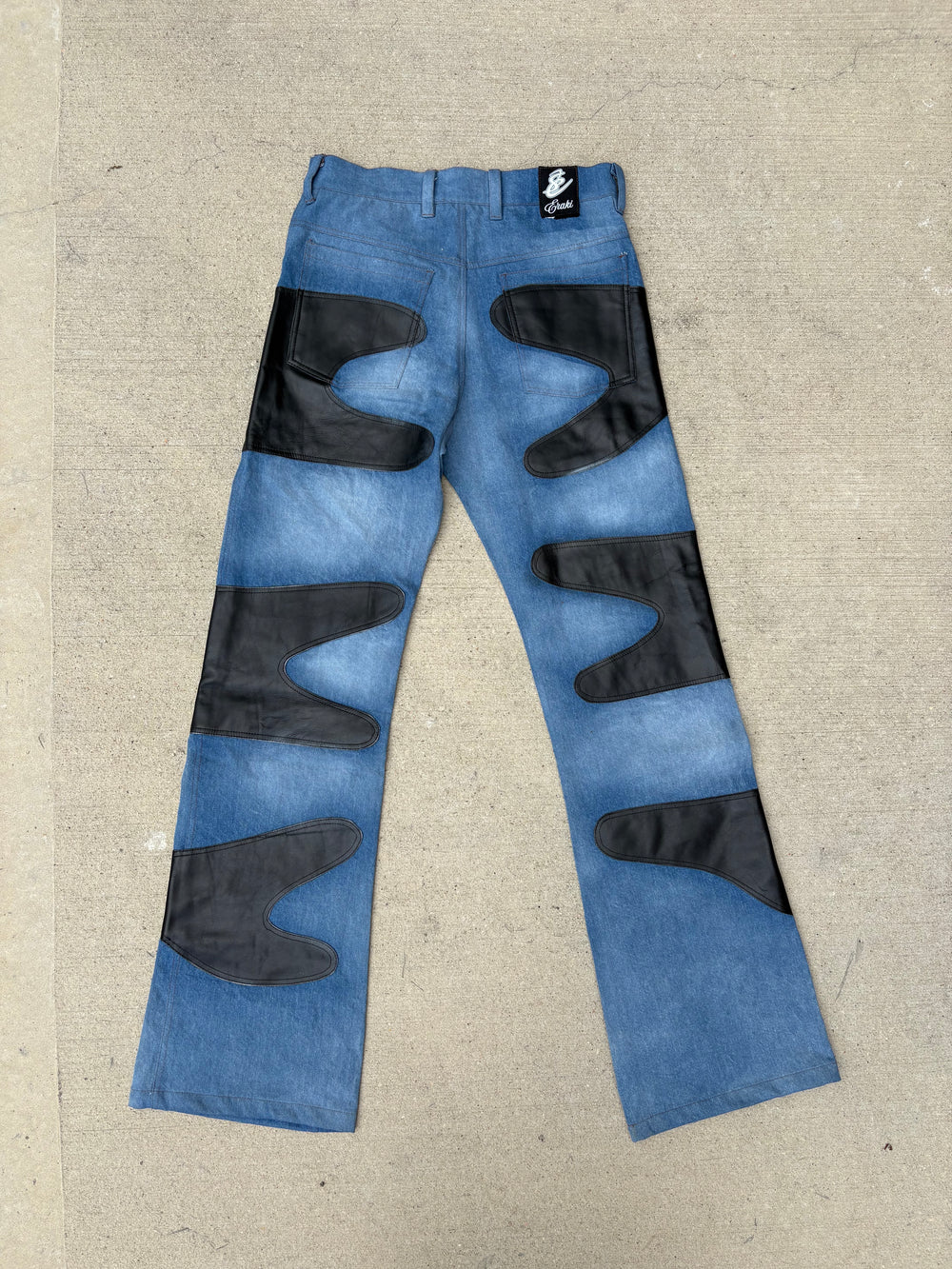 Denim Jeans with leather patches
